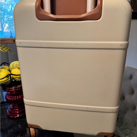 Bric's Classic Cream and Tan Rolling Suitcase - Picture 4 of 10